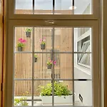 Pdl House Ponta Delgada
