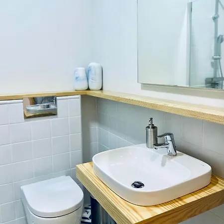 Pdl House Hostel