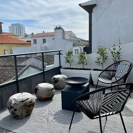 Pdl House * Ponta Delgada (Sao Miguel)