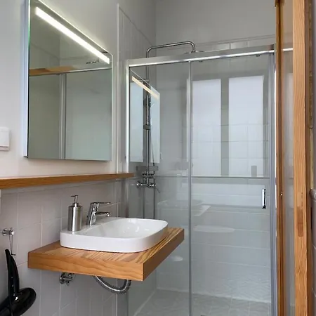 Albergue Pdl House *