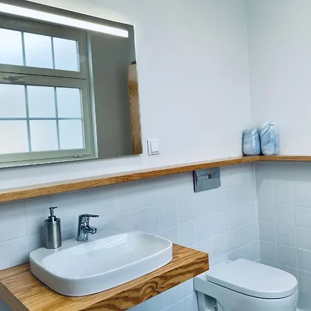 Albergue Pdl House *