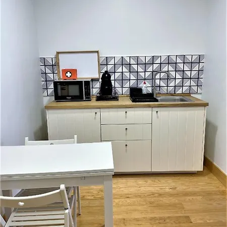 Pdl House Hostal *
