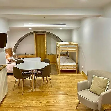 Hostel Pdl House